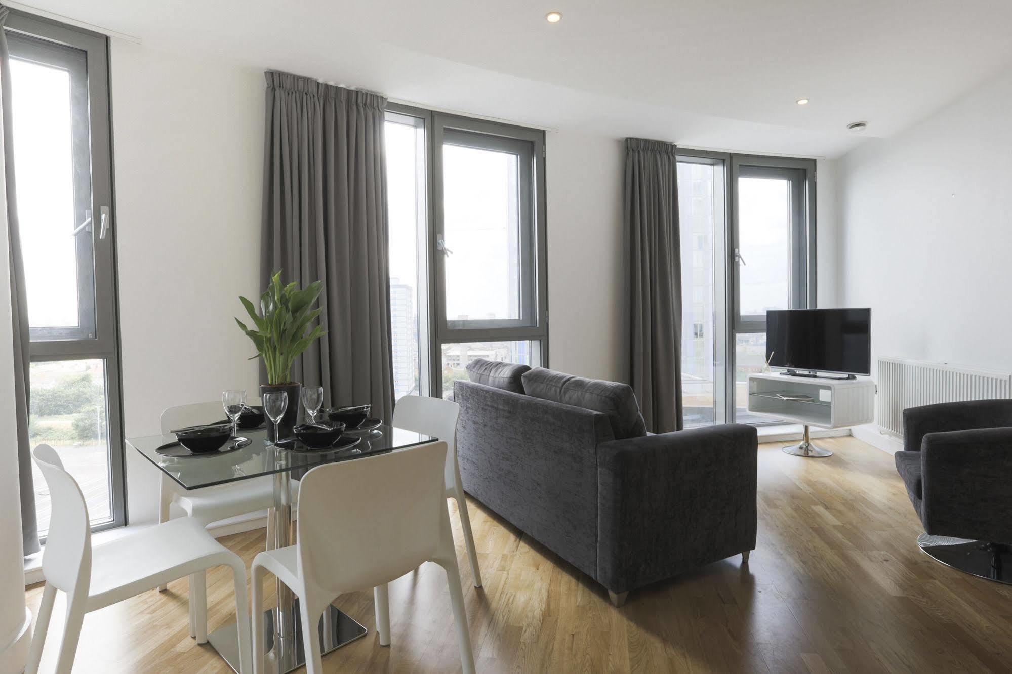 Olympic One Eighty Apartamento Ilford Exterior foto