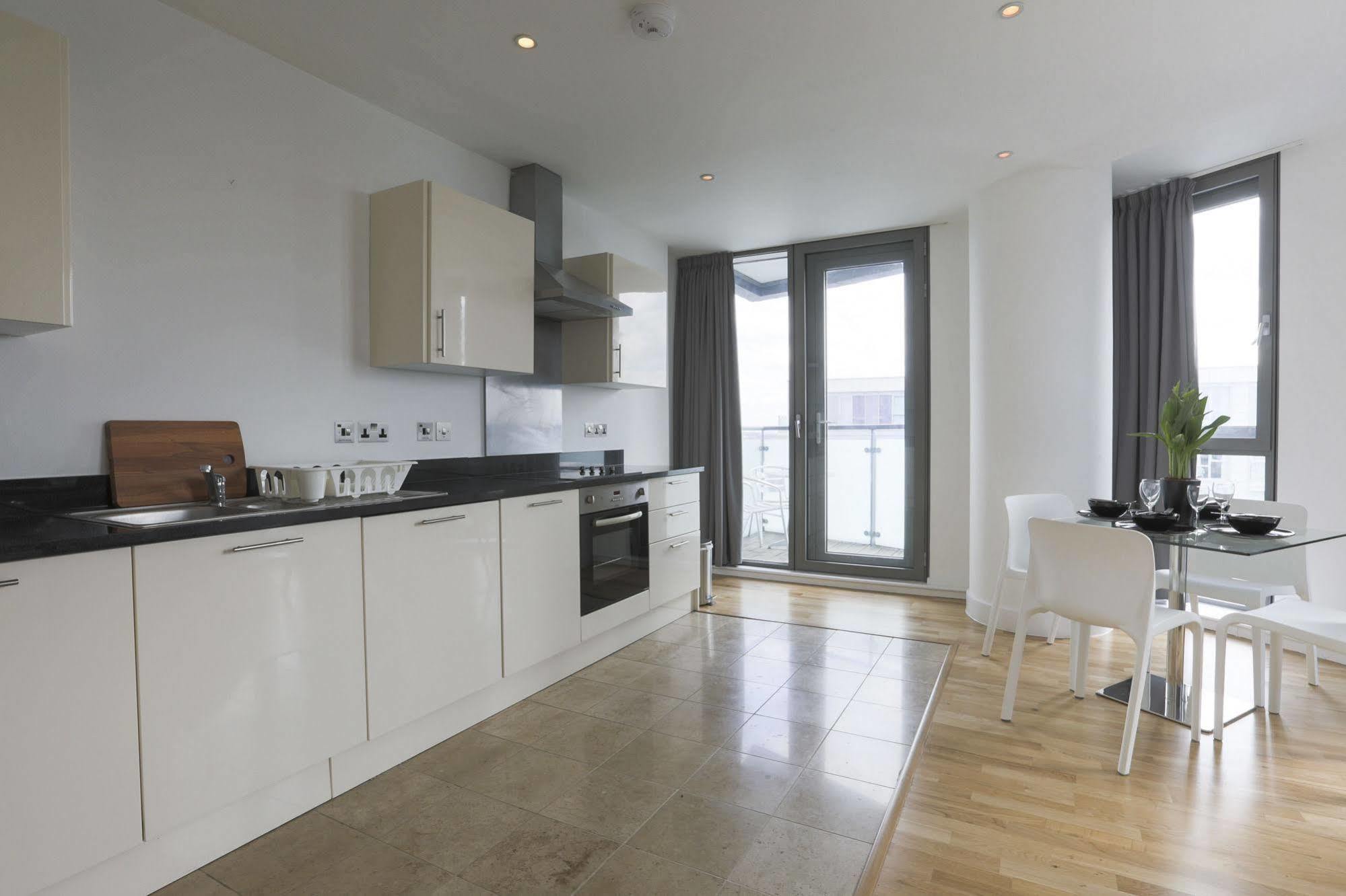 Olympic One Eighty Apartamento Ilford Exterior foto
